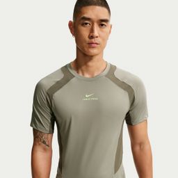 Nike - Pro Training Men's Dri-FIT ADV Short-Sleeve Top