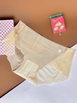 Clovia - Yellow Nylon Medium Waist Outer Elastic Hipster Panty