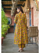 Yellow color option, Sold out, Currently selected