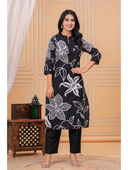 Meera Fab - Black Floral Regular Cotton Kurta and Pant