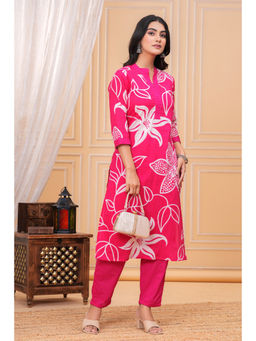 Meera Fab - Pink Floral Regular Cotton Kurta and Pant