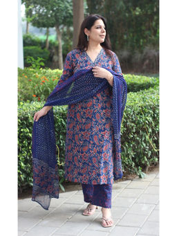 Meera Fab - Navy Blue Floral Regular Cotton Kurta with Pant and Dupatta