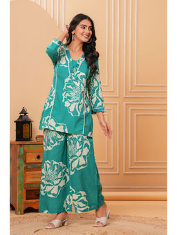 Meera Fab - Aqua Floral Regular Cotton Kurti and Palazzo