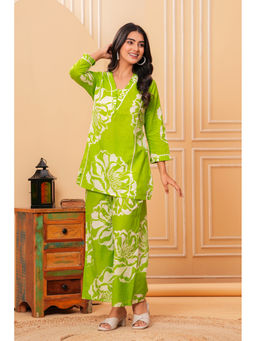 Meera Fab - Green Floral Regular Cotton Kurti and Palazzo