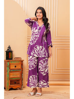 Meera Fab - Purple Floral Regular Cotton Kurti and Palazzo