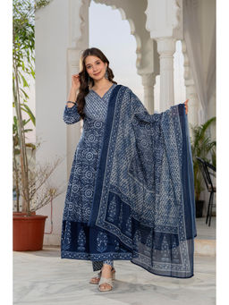 Meera Fab - Blue Floral Regular Cotton Kurta with Pant and Dupatta