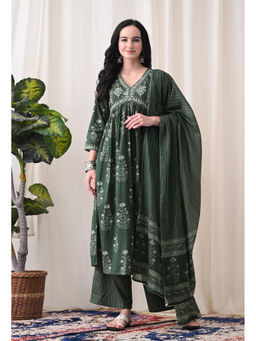 Meera Fab - Green Embroidered Regular Cotton Kurta with Pant and Dupatta