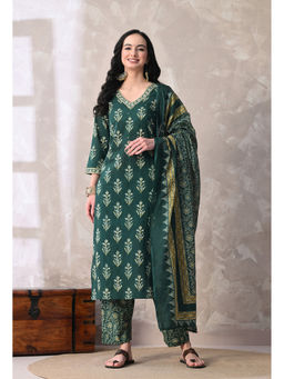 Meera Fab - Green Floral Regular Cotton Kurta with Pant and Dupatta