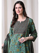 Green color option, Sold out, Currently selected