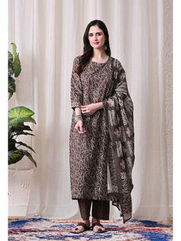 Meera Fab - Brown Paisley Regular Cotton Kurta with Pant and Dupatta