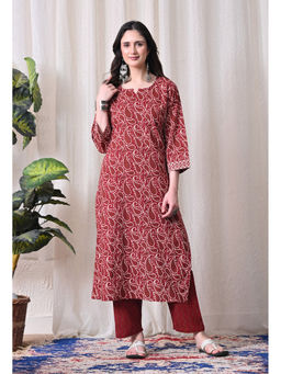 Meera Fab - Maroon Paisley Regular Cotton Kurta with Pant and Dupatta