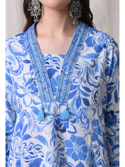 Meera Fab - Blue Floral Regular Cotton Kurta with Pant and Dupatta
