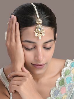 Designbox - Light Weight Kundan Maang Tikka