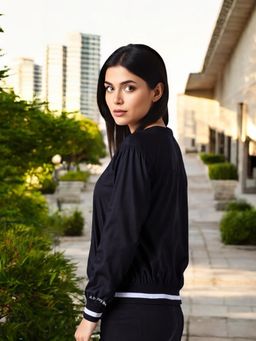 WOODLAND - Unisex Black Full Sleeves Sweatshirts