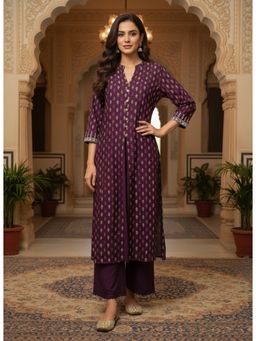 BulBul - Women Wine Rayon Kurta with Pant (Set of 2)