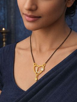 Digital Dress Room - Short Mangalsutra Designs With Husband Initial Custom L Alphabet Pendant