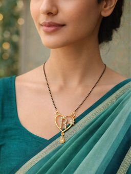 Digital Dress Room - Short Mangalsutra Designs With Husband Initial Custom R Alphabet Pendant