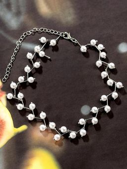 Peora - Silver Plated Cz Studded Leaf Shape Necklace Fashion Wear Stylish for Women