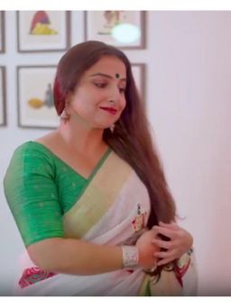 Shobitam - Vidya Balan Dandiya Embroidery Saree With Unstitched Blouse