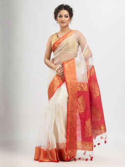 Angoshobha - Off White Art Silk with Pallu Flower Motifs Banarasi Saree with Unstitched Blouse