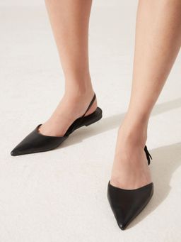 RSVP by Nykaa Fashion - Black Pointed Toe Solid Mules