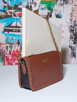 Zouk - Women Black Aalya Baguette Handbag