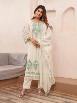 Gahan - Cotton Floral & Paisley Embroidered Off White & Green Kurta Pant & Dupatta (Set of 3)