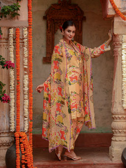 Gazab By Miku Kumar - Beige Sarin Kurta with Pant and Dupatta (Set of 3)