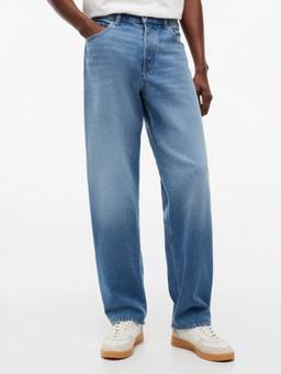 Tommy Hilfiger - Mid-Wash Loose Fit Mid Rise Jeans