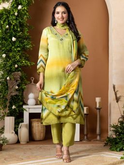 Sindh Fashion - Green Floral Printed Kurta with Pant and Dupatta