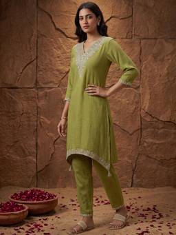 Gahan - C-Cut Kurta with Zari Embroidery Paired with Ankle-Length Pant - Green