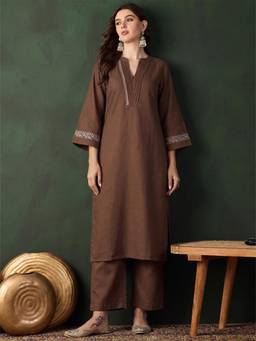 Gahan - Women Blue Thread Embroidered Kurta Paired with Pant - Brown