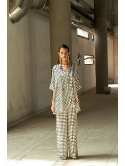 Aapro Label - Laurel Co-ord (Set of 2)