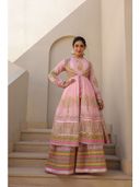 Pink color option, Currently selected
