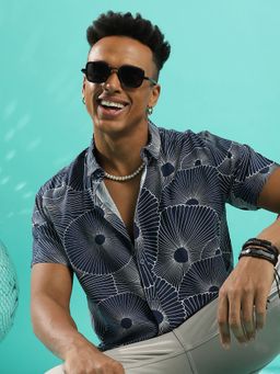 Campus Sutra - Men'S Mushroom Print Button Up Shirt