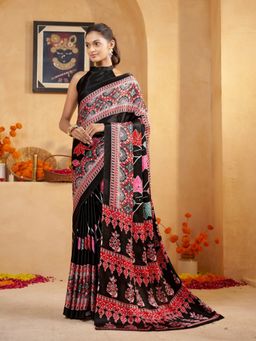 Garden VARELI - Women Crepe Satin Floral Printed Black Saree with Unstitched Blouse