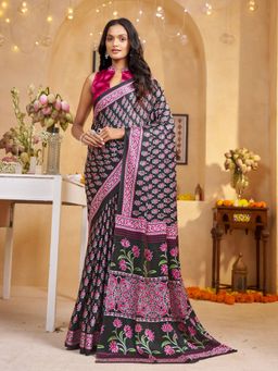 Garden VARELI - Women Crepe Satin Floral Printed Black Saree with Unstitched Blouse