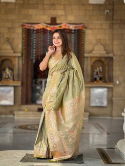 Ekta Textiles - Women Green Banarasi Silk Minakari Woven Saree with Unstitched Blouse