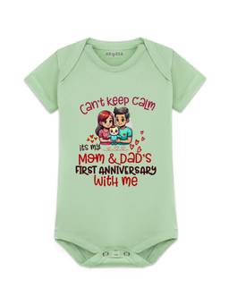 Arvesa - Green First Anniversary With Mom And Dad Printed Bodysuit