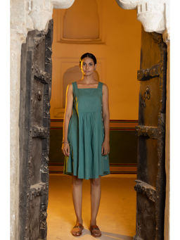 Ragavi - Green Cotton Solid Gathered Knee Length Dress