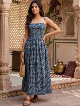 Branche - Elegant Pink Cotton Printed Dress