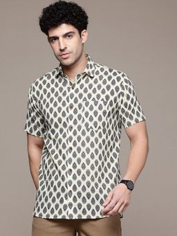 CAYMAN - Cream Ethnic Motifs Printed Pure Cotton Casual Shirt