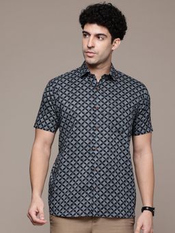 CAYMAN - Grey Ethnic Motifs Printed Pure Cotton Casual Shirt