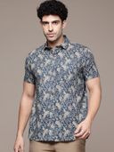 Navy Blue color option, Currently selected