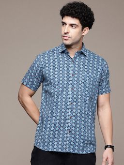 CAYMAN - Blue Ethnic Motifs Printed Pure Cotton Casual Shirt