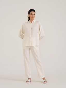 B77 - Women White Viscose Embroidered Straight Casual Pant