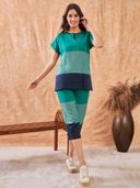Green color option, Sold out, Currently selected