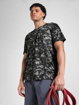 Puma - Black Train Fav Men's Printed Training T-Shirt