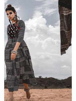 Keva Clothing - Women Black Tiered Sleeve Dress