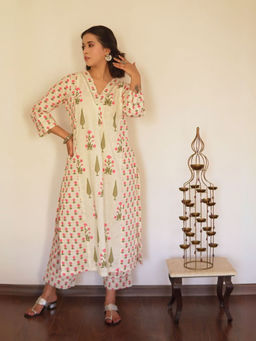 Spring Soul - Pink A-Line Kali Mughal Printed Kurta